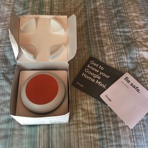 Google home mini. Used for 1 week.
